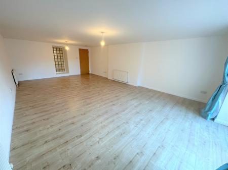 3 bedroom Flat to let in Scrimgeour Place, Dundee, DD3