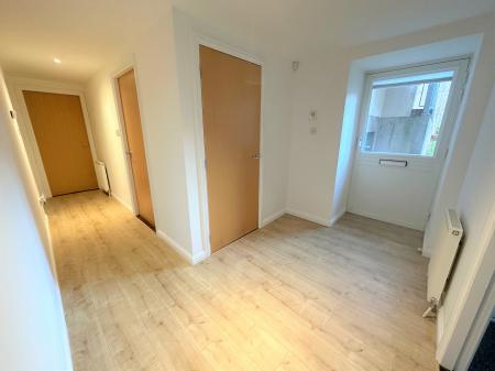 3 bedroom Flat to let in Scrimgeour Place, Dundee, DD3