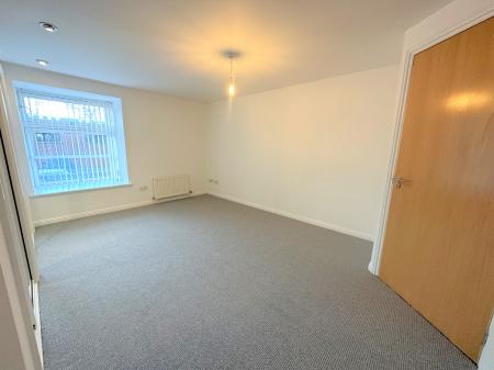 3 bedroom Flat to let in Scrimgeour Place, Dundee, DD3
