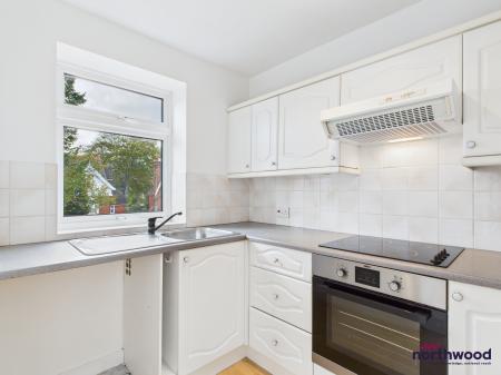 1 bedroom Apartment for sale in Granville Road, Lower Meads, Eastbourne, BN20