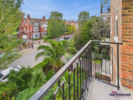 1 bedroom Apartment for sale in Granville Road, Lower Meads, Eastbourne, BN20