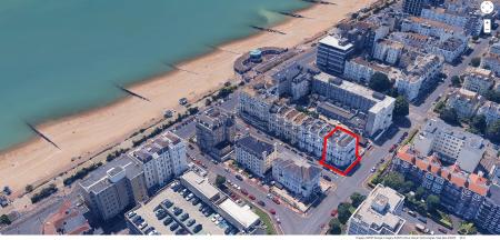 2 bedroom Flat for sale in Hartington Place, Eastbourne, BN21