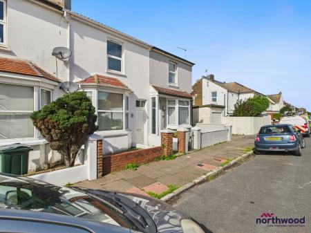 2 bedroom Terraced House for sale in Sidley Road, Redoubt, Eastbourne, BN22