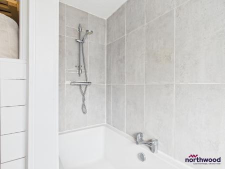 1 bedroom Terraced House for sale in South Road, Hailsham, BN27