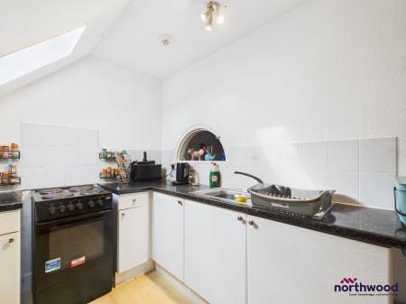 1 bedroom Flat for sale in Southfields Road, Eastbourne, BN21