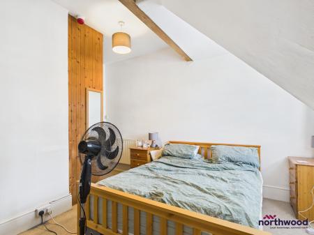 1 bedroom Flat for sale in Southfields Road, Eastbourne, BN21