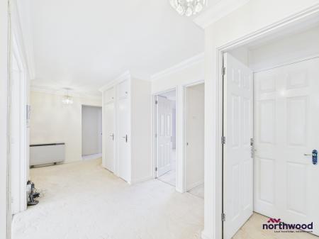 3 bedroom Flat for sale in Trinity Trees, Town Centre, Eastbourne, BN21