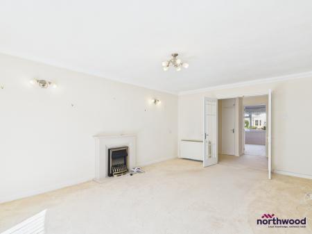 3 bedroom Flat for sale in Trinity Trees, Town Centre, Eastbourne, BN21