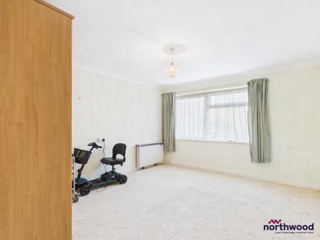 3 bedroom Flat for sale in Trinity Trees, Town Centre, Eastbourne, BN21