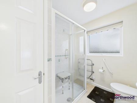 3 bedroom Flat for sale in Trinity Trees, Town Centre, Eastbourne, BN21