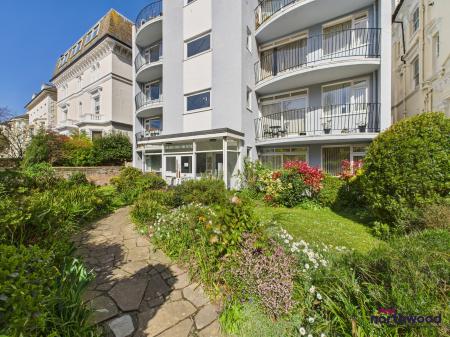 3 bedroom Flat for sale in Trinity Trees, Town Centre, Eastbourne, BN21