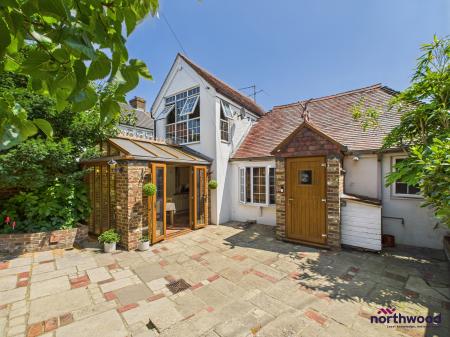 New Road, Polegate, Eastbourne, BN26