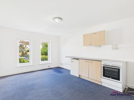 1 bedroom Studio flat to let in 169 Langney Road, Eastbourne, BN22