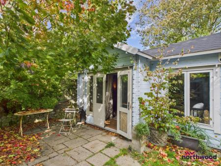 3 bedroom Apartment to let in Denton Road, Meads, Eastbourne, BN20