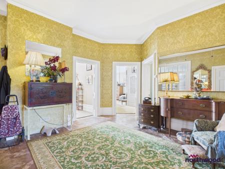 3 bedroom Apartment to let in Denton Road, Meads, Eastbourne, BN20