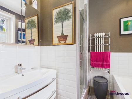 3 bedroom Apartment to let in Denton Road, Meads, Eastbourne, BN20