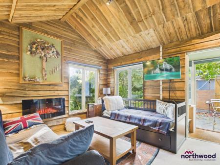 3 bedroom Apartment to let in Denton Road, Meads, Eastbourne, BN20