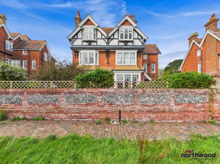 3 bedroom Apartment to let in Denton Road, Meads, Eastbourne, BN20