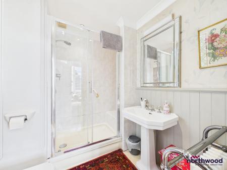 3 bedroom Apartment to let in Denton Road, Meads, Eastbourne, BN20