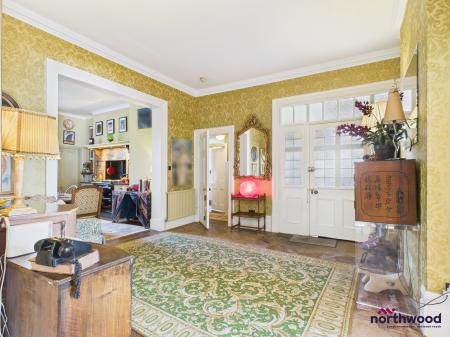 3 bedroom Apartment to let in Denton Road, Meads, Eastbourne, BN20