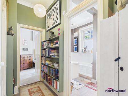 3 bedroom Apartment to let in Denton Road, Meads, Eastbourne, BN20