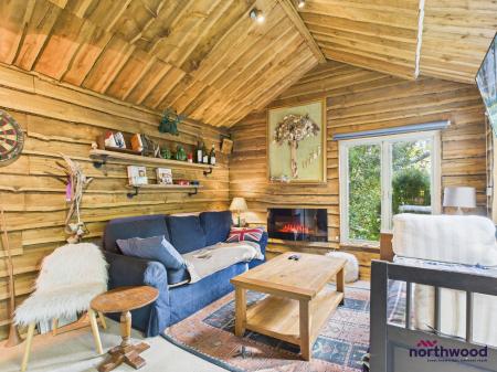 3 bedroom Apartment to let in Denton Road, Meads, Eastbourne, BN20