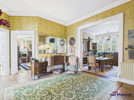 3 bedroom Apartment to let in Denton Road, Meads, Eastbourne, BN20