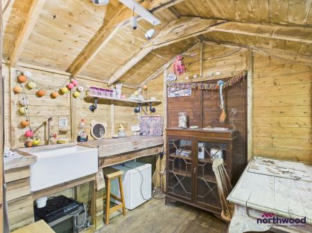 3 bedroom Apartment to let in Denton Road, Meads, Eastbourne, BN20