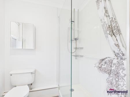 1 bedroom Bungalow to let in Farlaine Road, Willingdon, Eastbourne, BN21