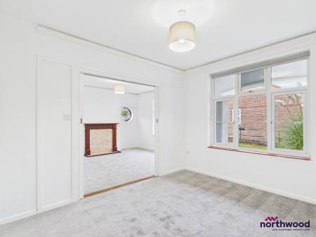 1 bedroom Bungalow to let in Farlaine Road, Willingdon, Eastbourne, BN21