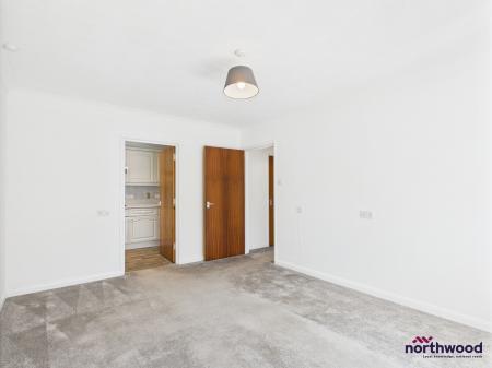 2 bedroom Bungalow to let in Farlaine Road, Willingdon, Eastbourne, BN21