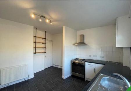 3 bedroom Terraced House to let in Melbourne Road, Eastbourne, BN22