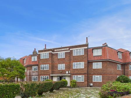 Roselands Avenue, Roselands, Eastbourne, BN22