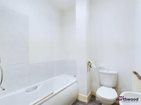 1 bedroom Flat to let in Seaside, Eastbourne, BN22