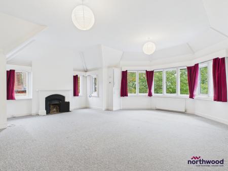 3 bedroom Apartment to let in Silverdale Road, Lower Meads, Eastbourne, BN20