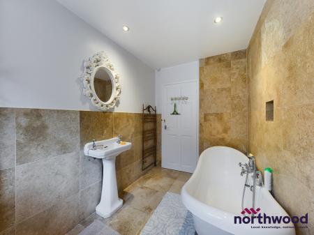 2 bedroom Bungalow to let in Downs Valley Road, Willingdon, Eastbourne, BN20