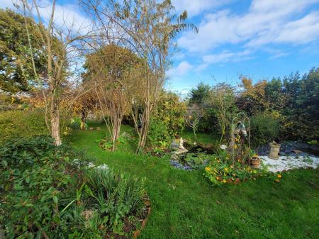 2 bedroom Bungalow to let in Downs Valley Road, Willingdon, Eastbourne, BN20