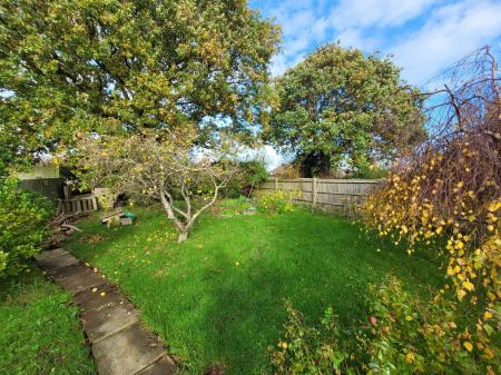 2 bedroom Bungalow to let in Downs Valley Road, Willingdon, Eastbourne, BN20