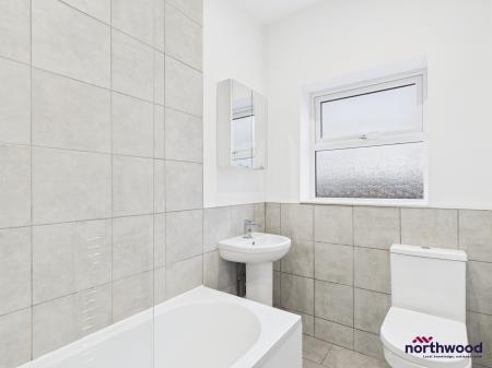 2 bedroom Terraced House to let in Broomfield Street, Old Town, Eastbourne, BN21