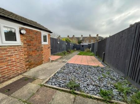 2 bedroom Terraced House to let in Broomfield Street, Old Town, Eastbourne, BN21