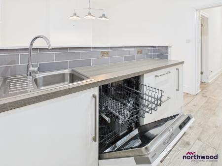 2 bedroom Terraced House to let in Broomfield Street, Old Town, Eastbourne, BN21