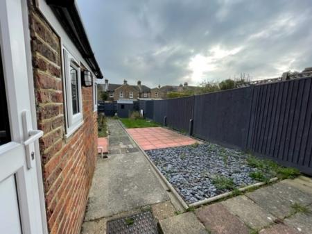 2 bedroom Terraced House to let in Broomfield Street, Old Town, Eastbourne, BN21