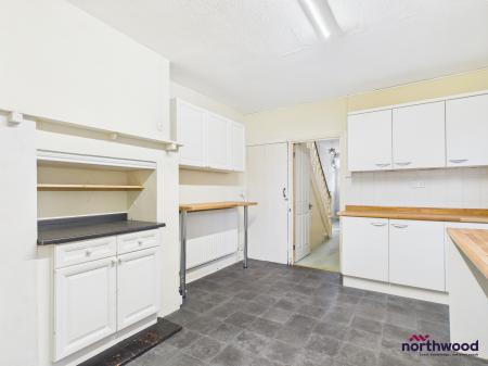 3 bedroom Terraced House to let in Channel View Road, Redoubt, Eastbourne, BN22