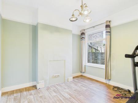 3 bedroom Terraced House to let in Channel View Road, Redoubt, Eastbourne, BN22