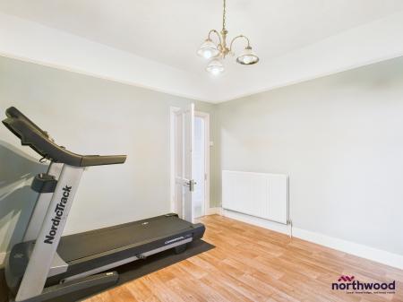 3 bedroom Terraced House to let in Channel View Road, Redoubt, Eastbourne, BN22