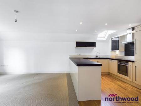 2 bedroom Flat to let in Grassington Road, Lower Meads, Eastbourne, BN20