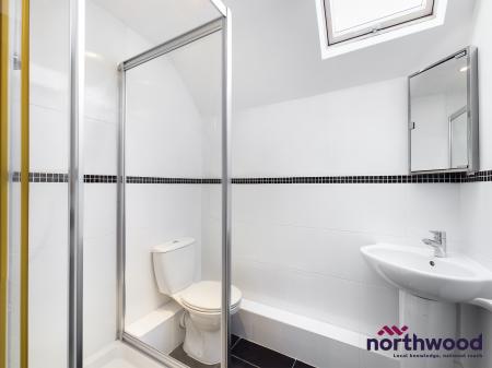 2 bedroom Flat to let in Grassington Road, Lower Meads, Eastbourne, BN20