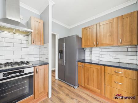 2 bedroom Bungalow to let in Bahram Road, Polegate, BN26