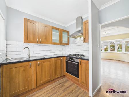 2 bedroom Bungalow to let in Bahram Road, Polegate, BN26