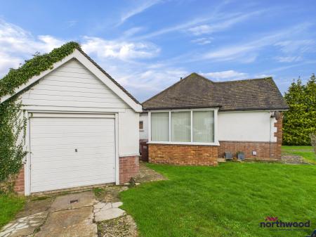 2 bedroom Bungalow to let in Bahram Road, Polegate, BN26